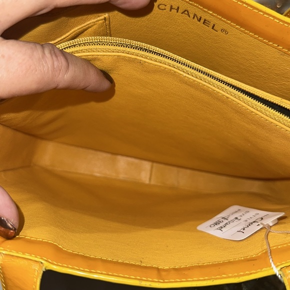 AUTHENTIC CHANEL PATENT LEATHER TOTE HANDLE BAG MADE IN FRANCE  6251903 - Picture 10 of 15